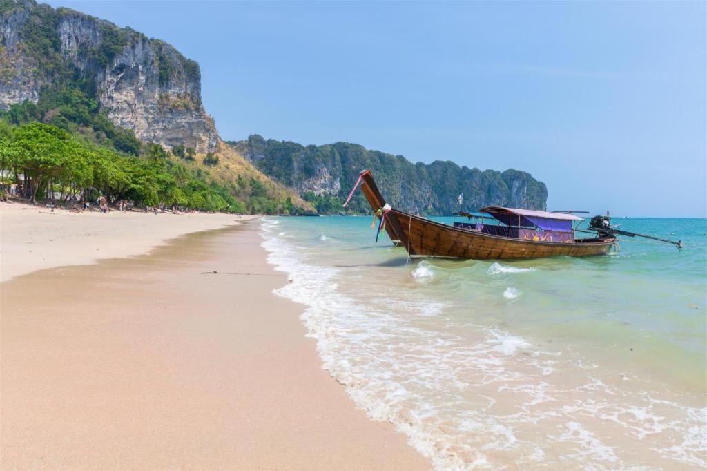 Oyo 681 Paradise Hotel Ao Nang Esterno foto