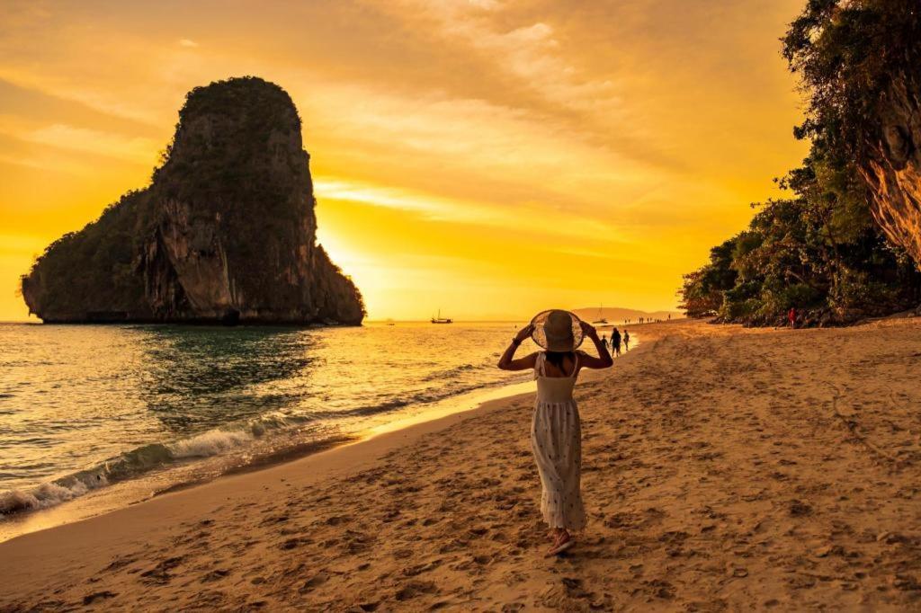 Oyo 681 Paradise Hotel Ao Nang Esterno foto